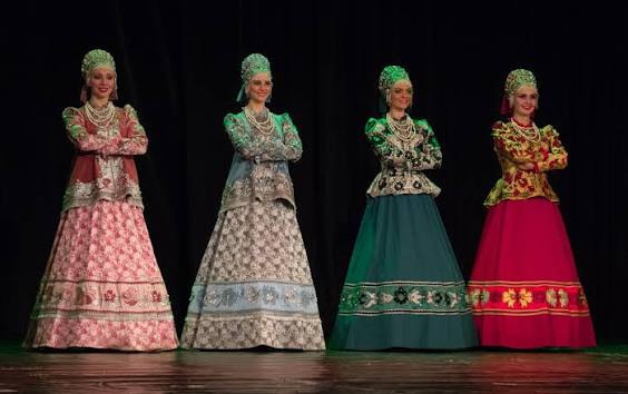 Tari Beryozka (Sumber: Wikipedia)